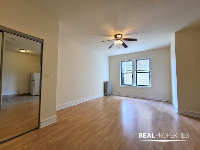 0 bedroom in CHICAGO IL 60625 - 0 bedroom in CHICAGO IL 60625 Unidad 105 Rental