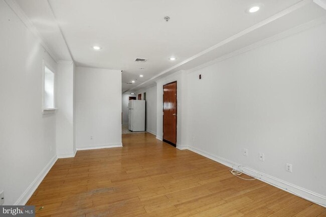 Photo - 2026 Ridge Ave Unit 8