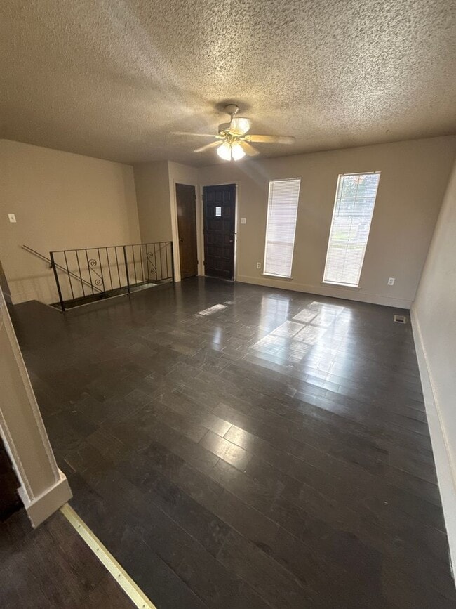 Photo - 1505 Parkview St