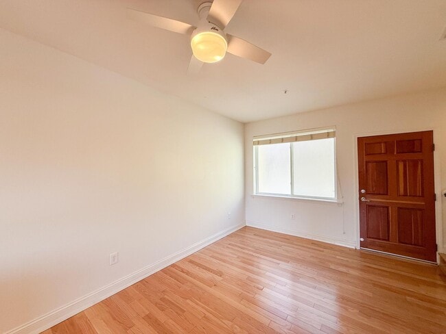 Photo - Albany Condo Features 2 Beds and 1.5 baths... Unidad 215