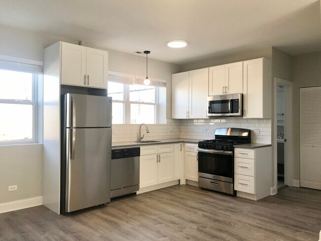 Photo - 3110 N Milwaukee Ave Unidad 1H