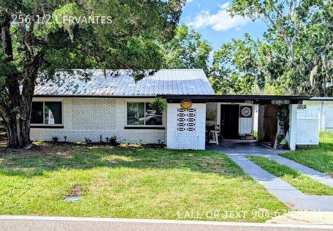Building Photo - 256 1/2 Cervantes-