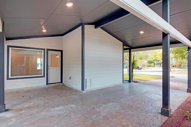 Photo - 2101 Benwick Cir