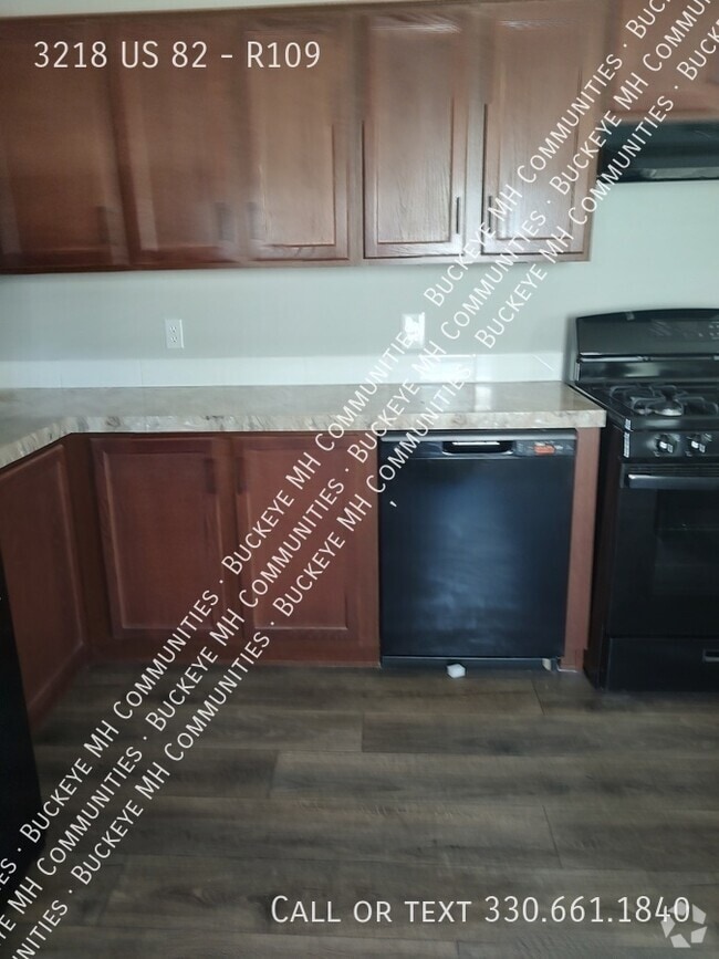 Building Photo - 3218 OH-82 Rental