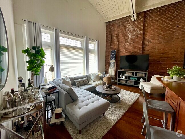 Building Photo - 125 Washington St Unit APT 302