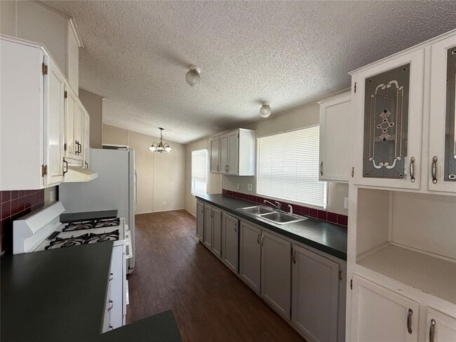 Photo - 12609 Dessau Rd