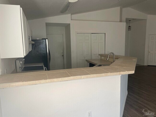 Photo - 11068 Chippewa Way