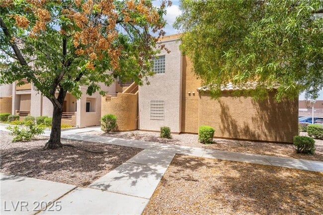 Photo - INVITING 2 BEDROOM TOP FLOOR CONDO IN A CE...