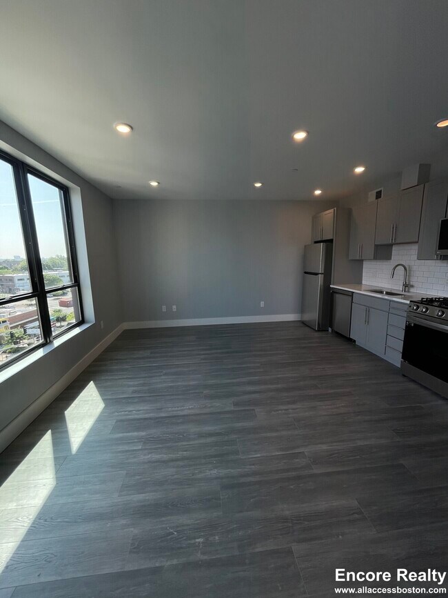 Photo - 365 Western Ave Unidad 614