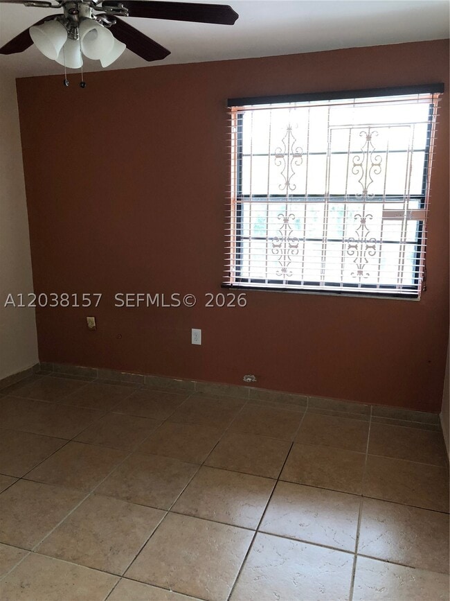 3808 SW 79th Ave