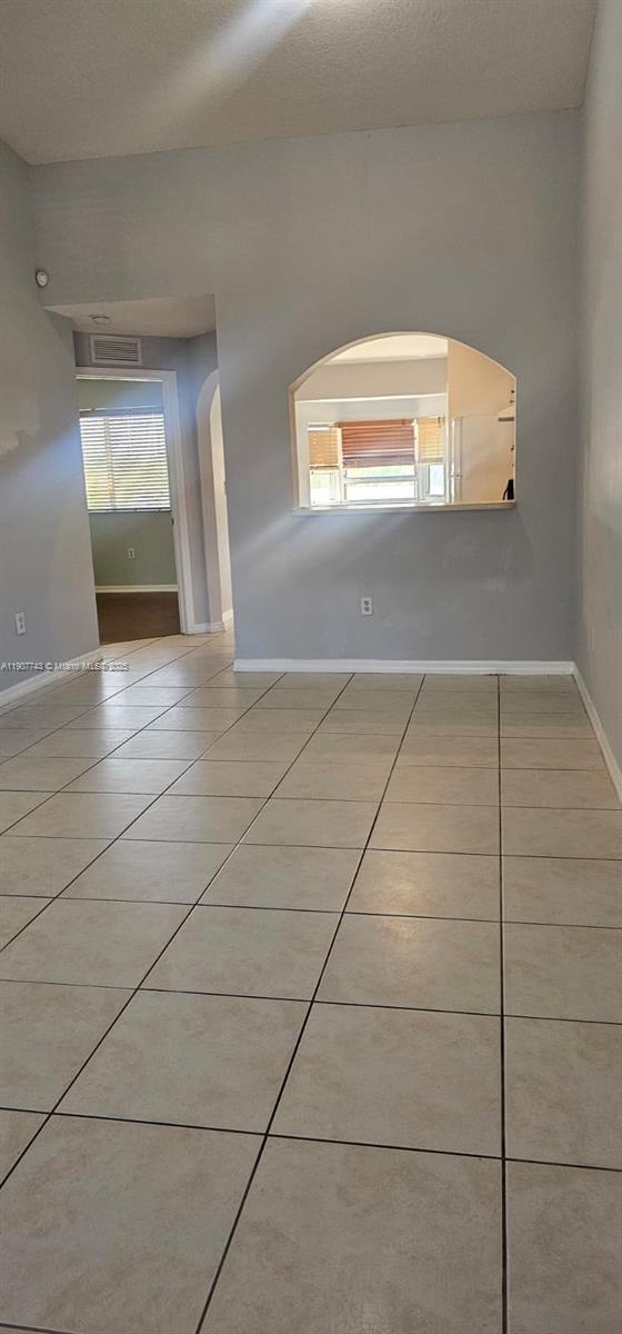 Building Photo - 2910 SE 12th Rd Unit 204-29