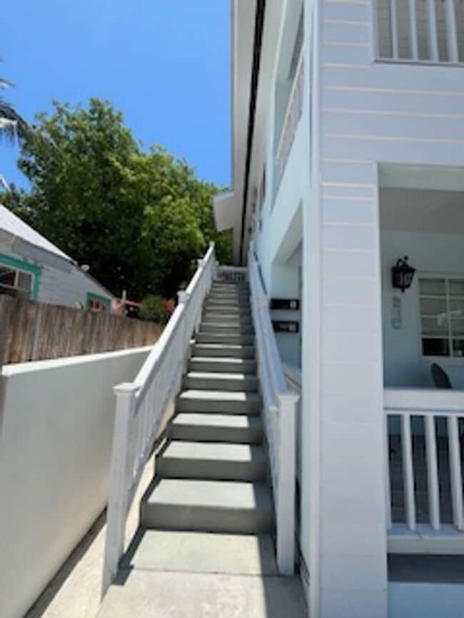 Photo - Beautiful apartment with assigned parking.