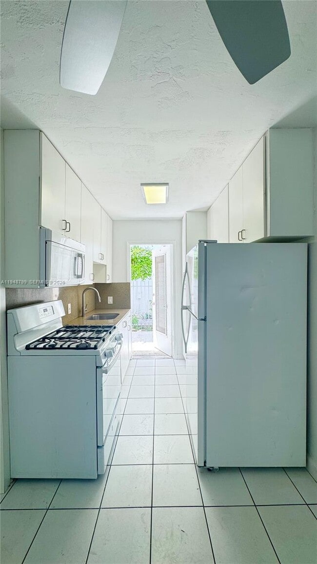 Photo - 919 Michigan Ave Unit 2