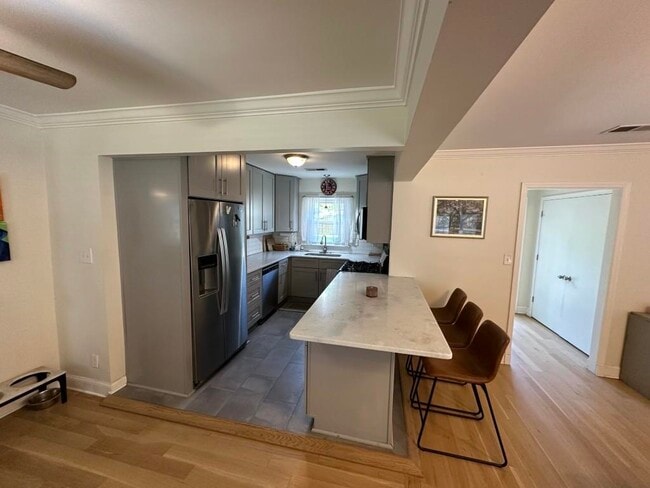 Photo - 1221 W Perkins Rd