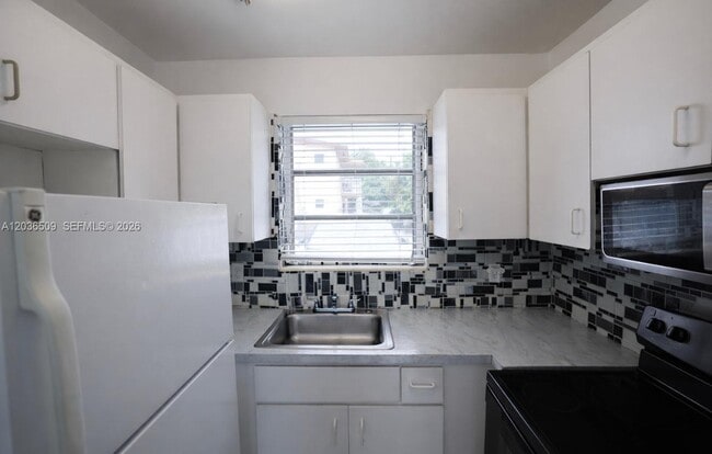 Photo - 4381 W Flagler St Unit 3