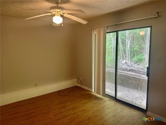 Building Photo - 1103 Hillyer St
