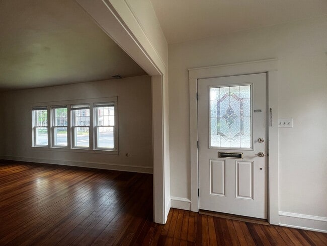 Photo - Beautiful 4 Bedroom 1.5 Bath in Marietta !