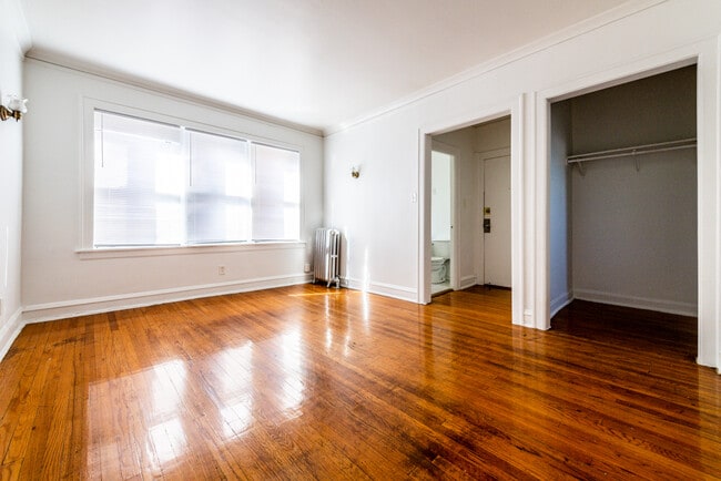 Photo - 7944 S Paulina