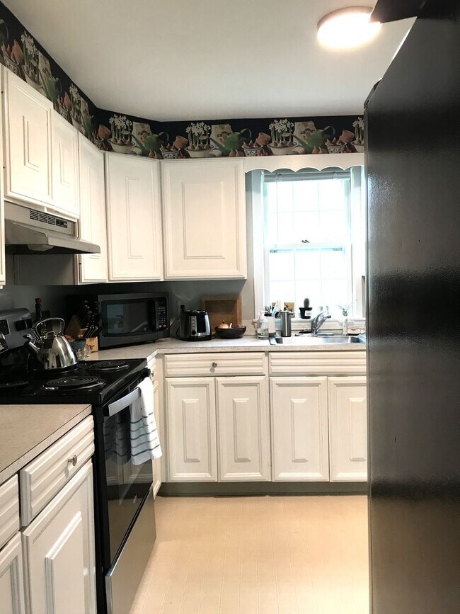 Photo - 13 Starboard Dr., Cape Elizabeth: 2BR, 1BA...