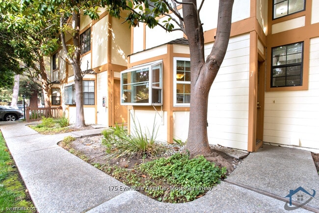 Photo - 175 Evandale Ave