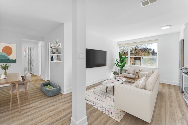 Photo - 149 Cosburn Ave