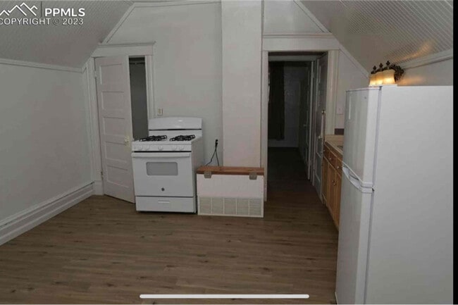 Photo - 1624 W Pikes Peak Ave Unit Upstairs