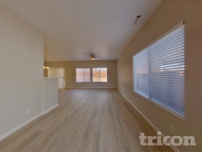 Photo - 9615 Stoney Creek Way