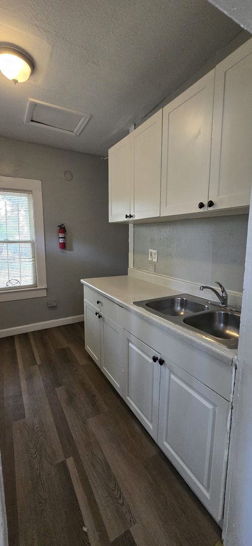 Photo - Beautiful 2 bedroom 1 bath Tampa bungalow Unit A