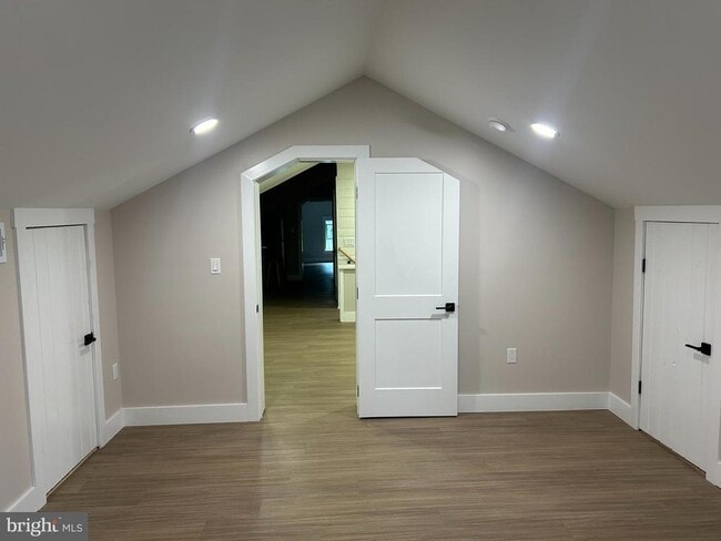 Photo - 71 Dreamland Park Dr
