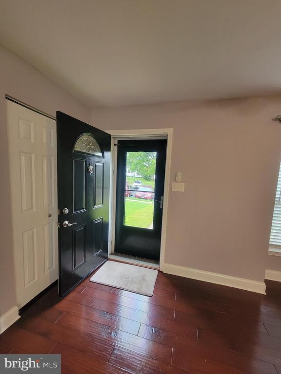 Photo - 8681 Castlemill Cir