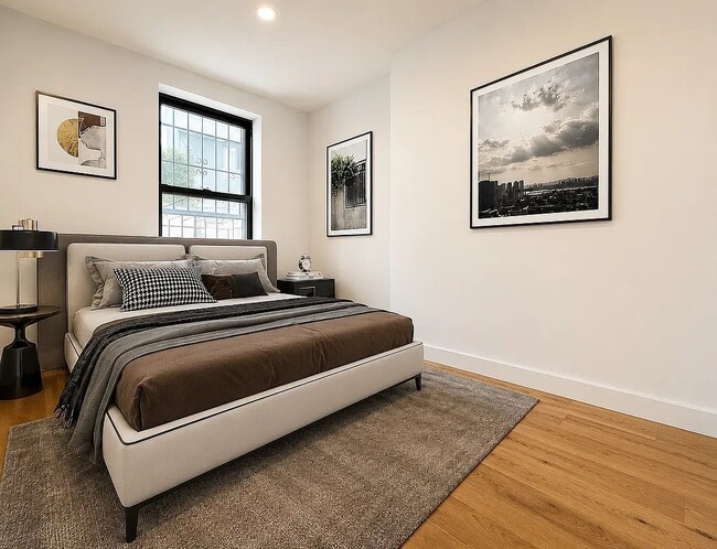 Photo - 406 W 39th St Unit 5R