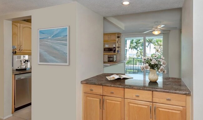Entrance - 4822 Ocean Blvd Condo Unit 2D