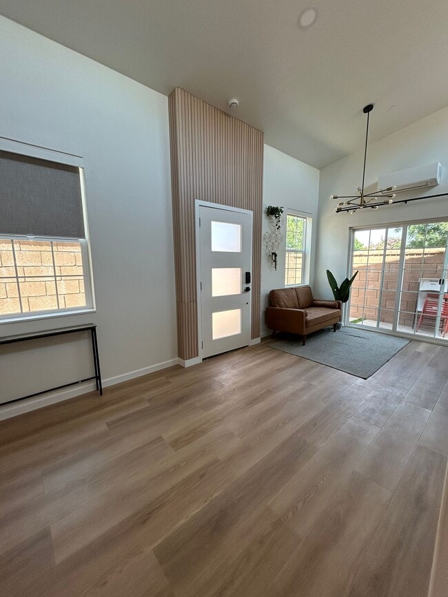 Photo - 4725 S Mae Wy Townhome