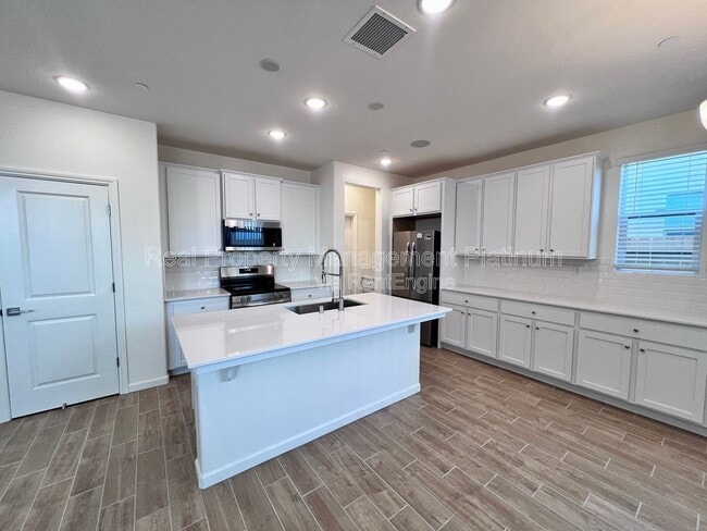 Photo - 1459 Farmhouse Ln