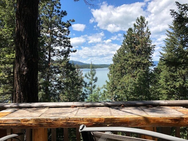 Photo - House on Finley Point Fully Furnished