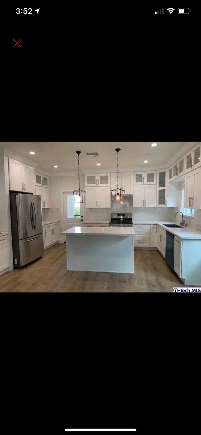 Photo - 10303 Pinyon Ave