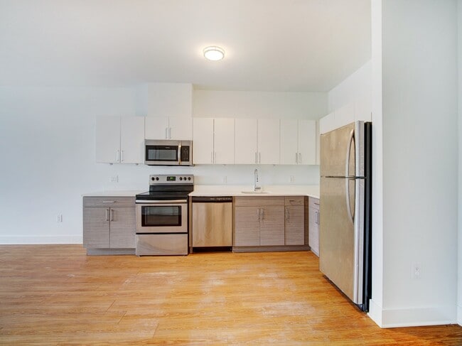 Photo - 429 Bergen Ave Unit 311