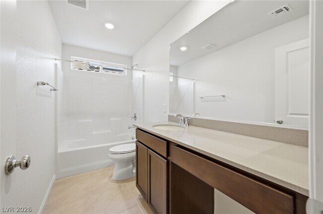 Photo - 3765 Osiris Ave