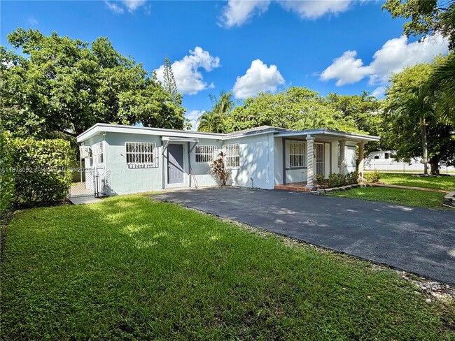 Photo - 425 Opa-Locka Blvd