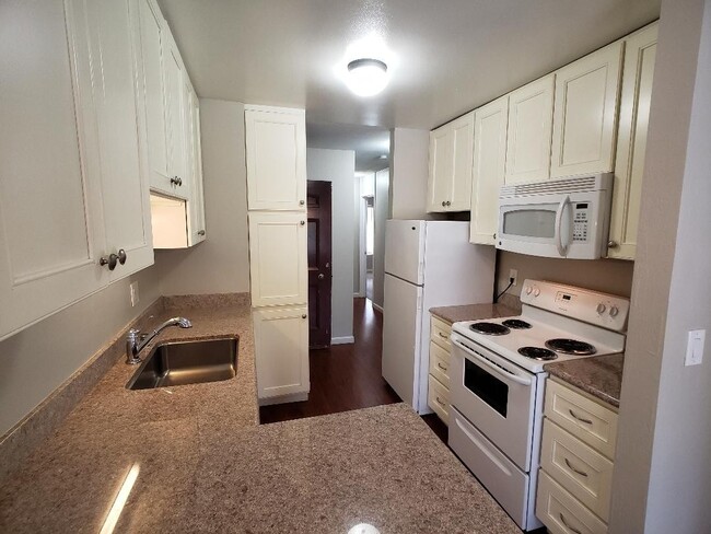 Photo - 2 Bed 2 Bath Condo In Walnut Creek Unit 158