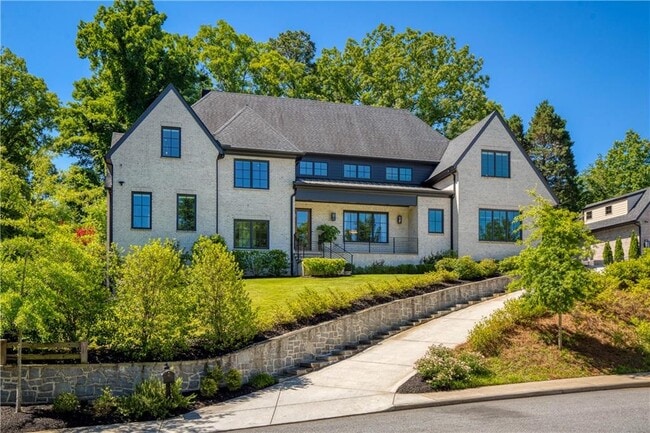 Photo - 840 Kenry Ct NE