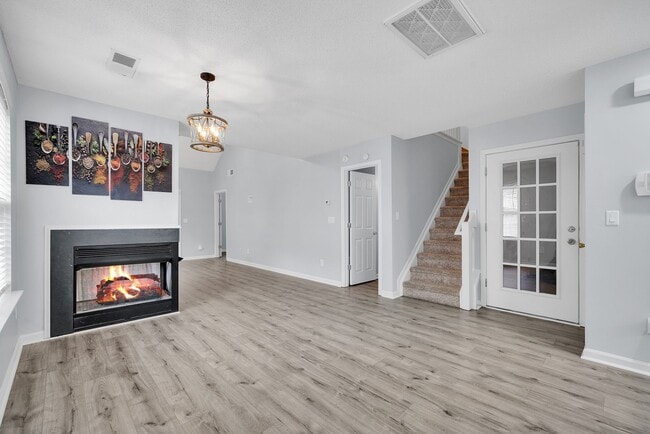 Photo - 8041 Christmas Ct