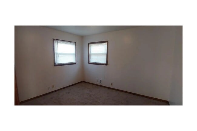 Building Photo - 5950 N 69th St Unit 5950