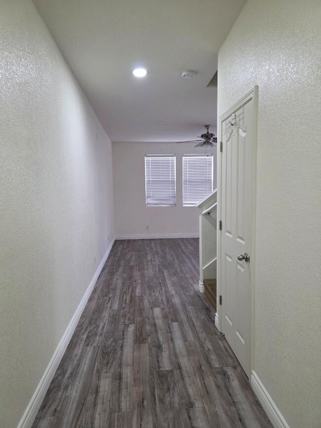 Photo - 8917 Robbins Rd