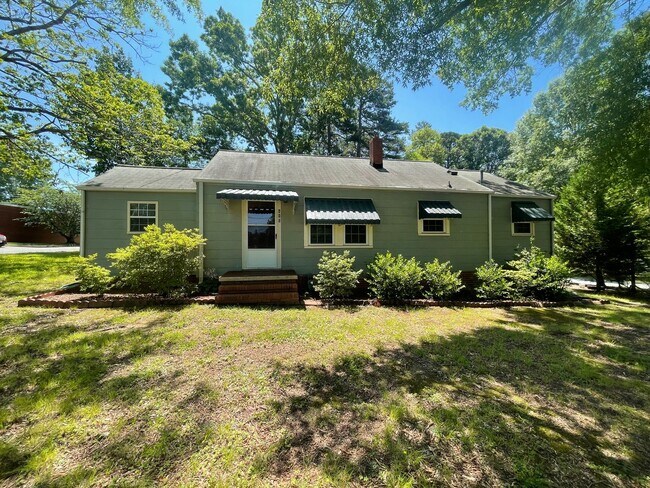 Adorable 3 Bedroom in Gibsonville - Adorable 3 Bedroom in Gibsonville House