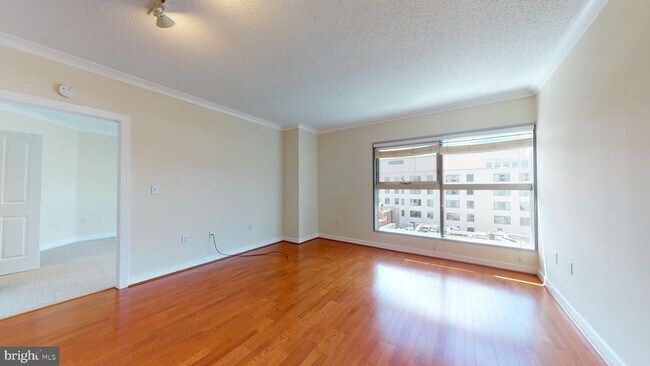 Photo - 777 7th St NW Unidad 714