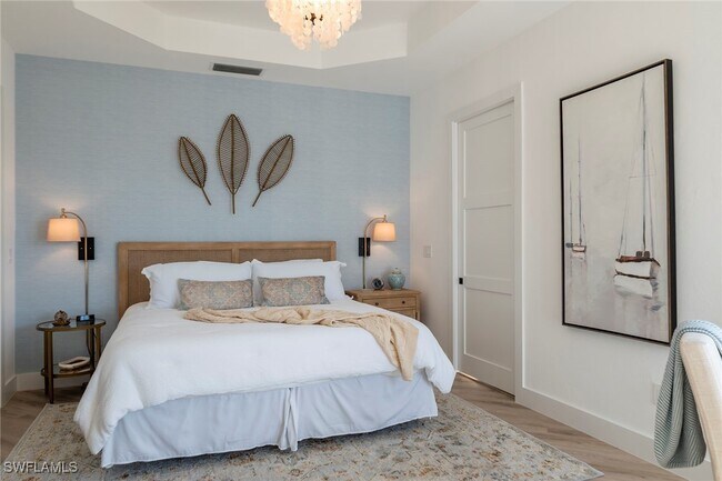 Building Photo - 1540 Clermont Dr Unit F-305