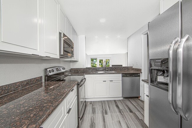 Photo - Everett Cove