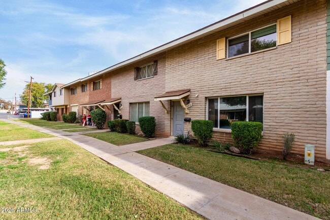 Photo - 1586 West Campbell Ave