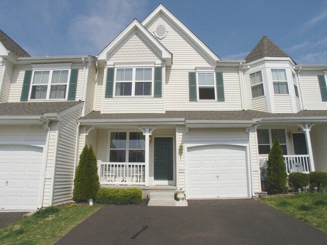 Photo - 227 Hamilton St Townhome